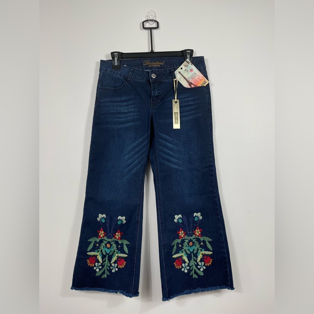 Denimland Dark Blue Embroidered Women's Jeans Capri Cotton Size M NWT